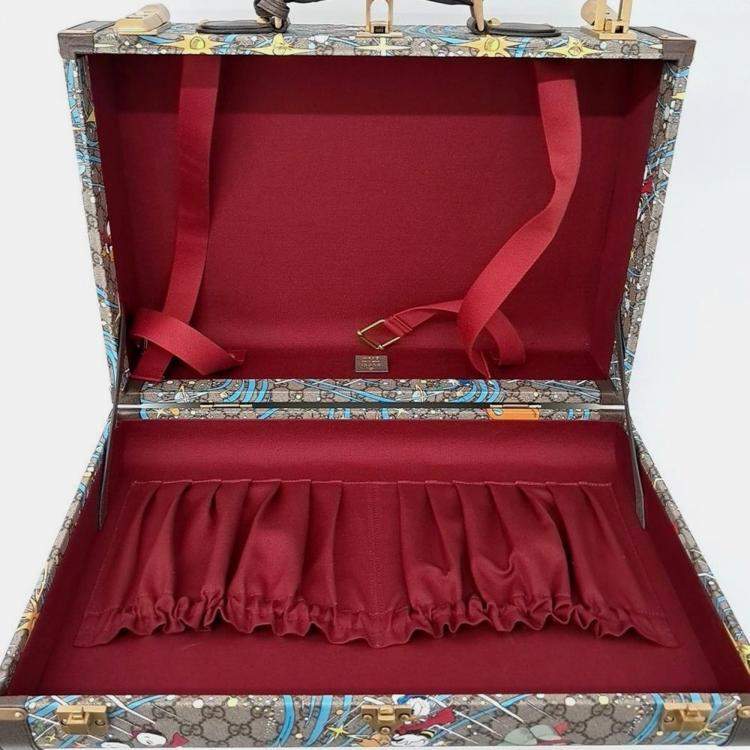 مملوكة مسبقًا Gucci X Disney Suitcase