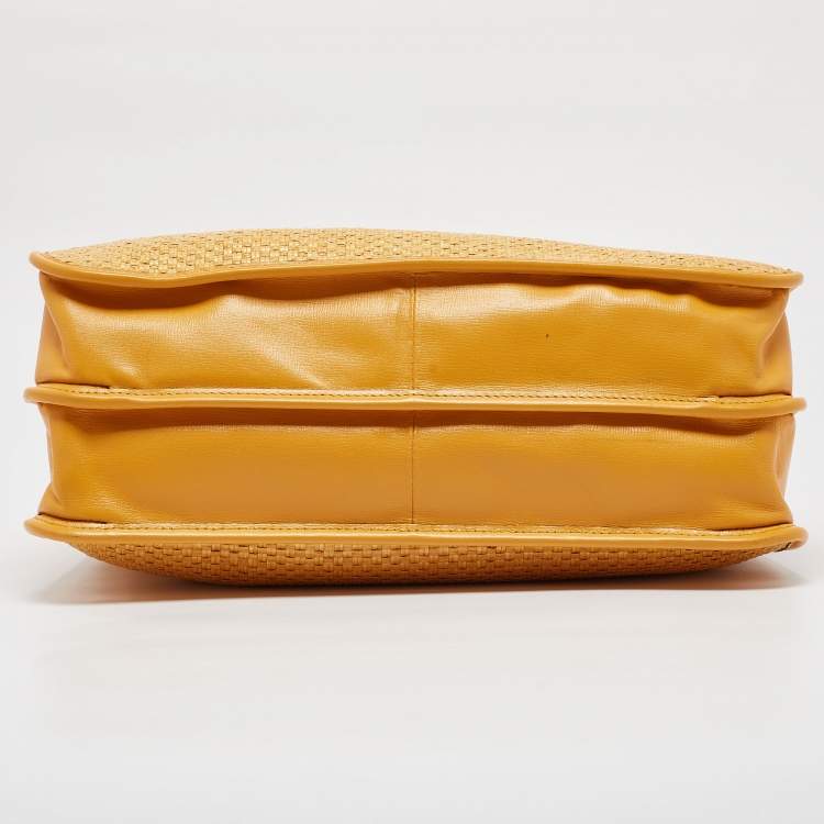 مملوكة مسبقًا Gucci Yellow Leather and Raffia Horsebit 1955 Chain Tote