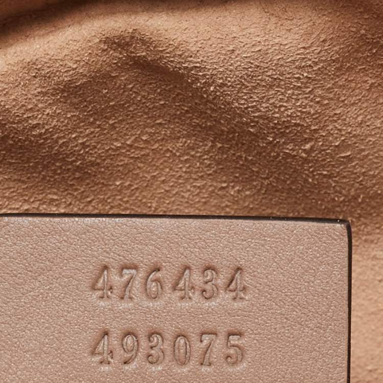Pre Owned Gucci Beige Matelassé Leather Mini GG Marmont Belt Bag