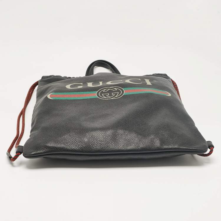 Pre Owned Gucci Black Leather Logo Drawstring Backpack