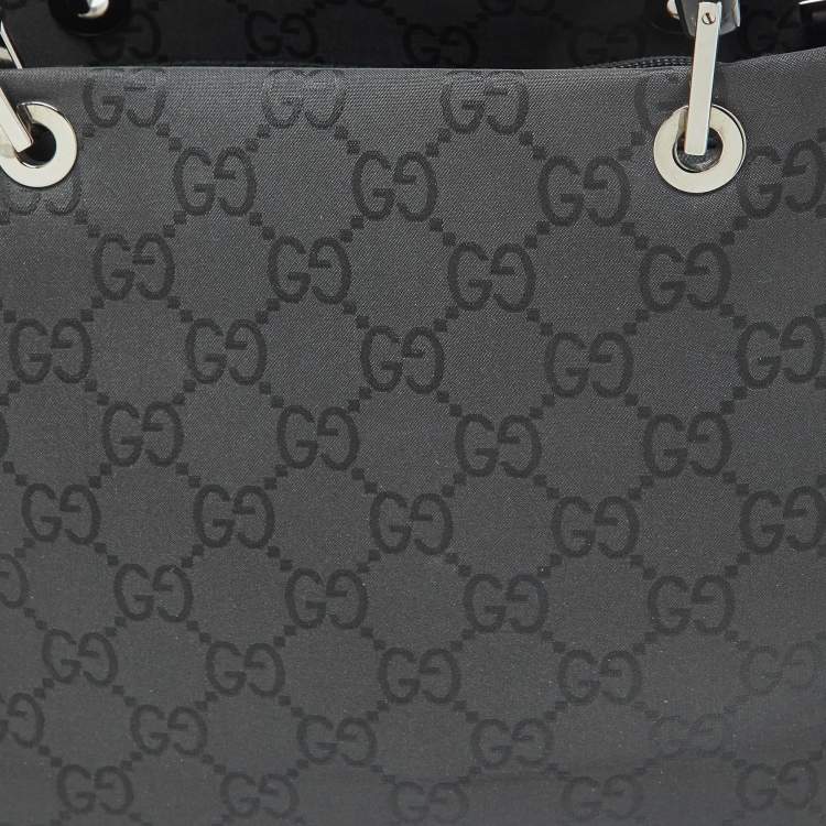 Pre Owned Gucci Black GG Nylon Bamboo Tote