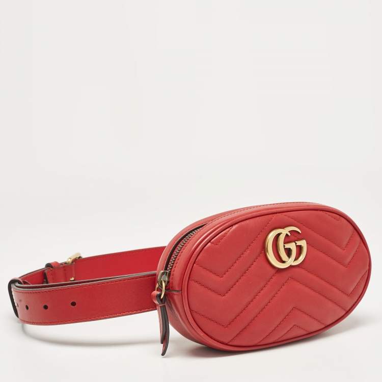 Pre Owned Gucci Red Matelassé Leather Mini GG Marmont Belt Bag