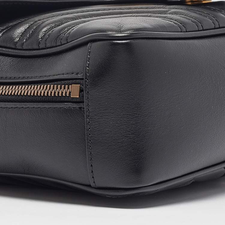 Pre Owned Gucci Black Matelassé Leather GG Marmont Top Handle Bag
