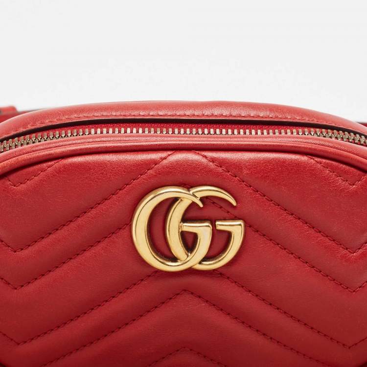 Pre Owned Gucci Red Matelassé Leather Mini GG Marmont Belt Bag