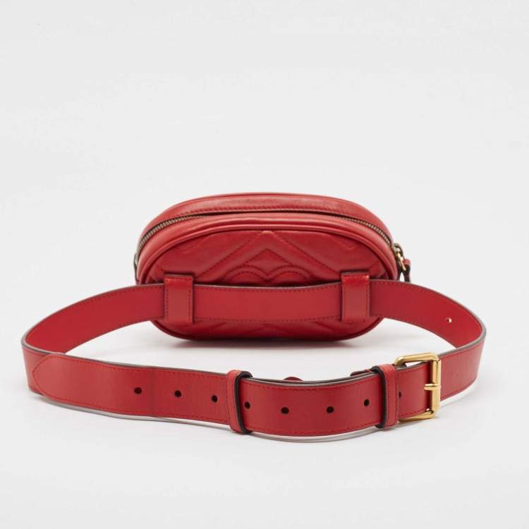 Pre Owned Gucci Red Matelassé Leather Mini GG Marmont Belt Bag
