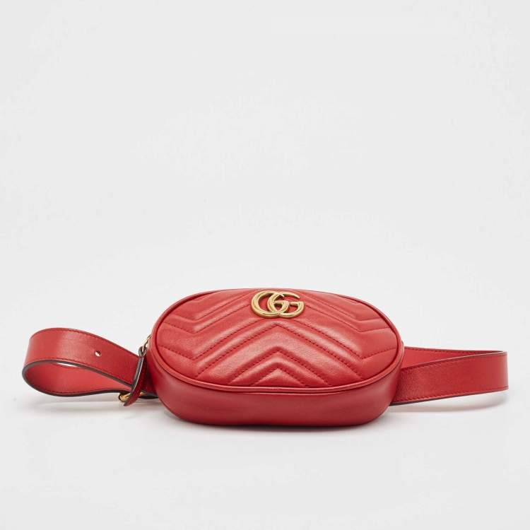 Pre Owned Gucci Red Matelassé Leather Mini GG Marmont Belt Bag