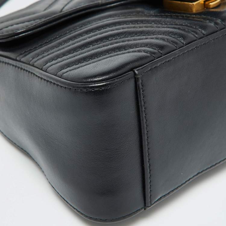 Pre Owned Gucci Black Leather GG Marmont Mini Top Handle Bag