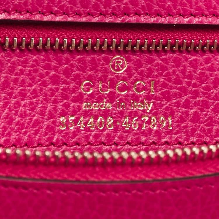 مملوكة مسبقًا Gucci Fuchsia Leather Small Swing Tote