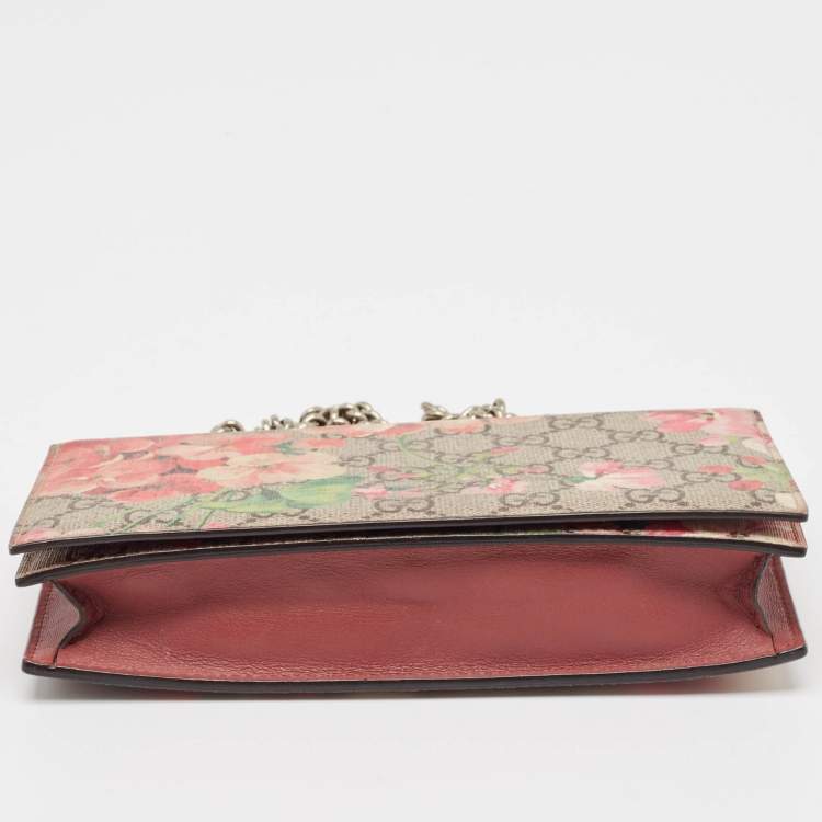 مملوكة مسبقًا Gucci Multicolor Blooms Print GG Supreme Canvas Wallet on Chain
