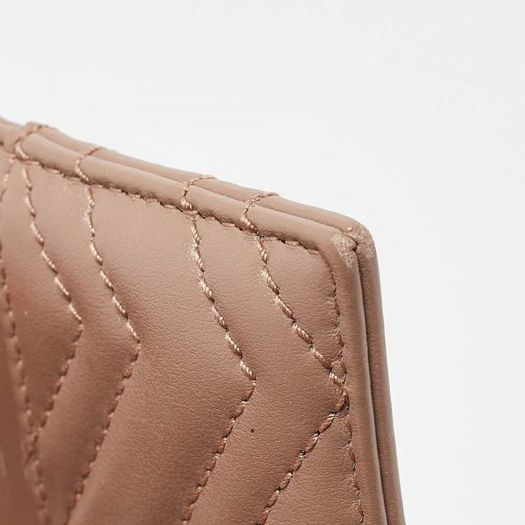 Pre Owned Gucci Beige Matelassé Leather GG Marmont Card Holder