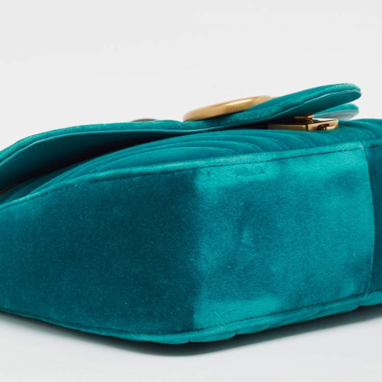 Pre Owned Gucci Green Matelassé Velvet Small GG Marmont Shoulder Bag