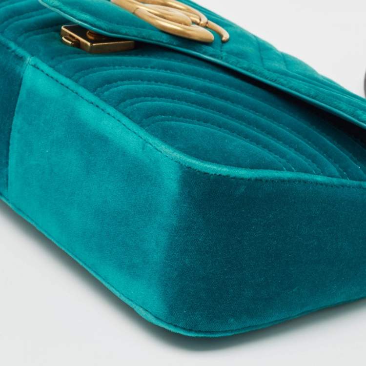 Pre Owned Gucci Green Matelassé Velvet Small GG Marmont Shoulder Bag