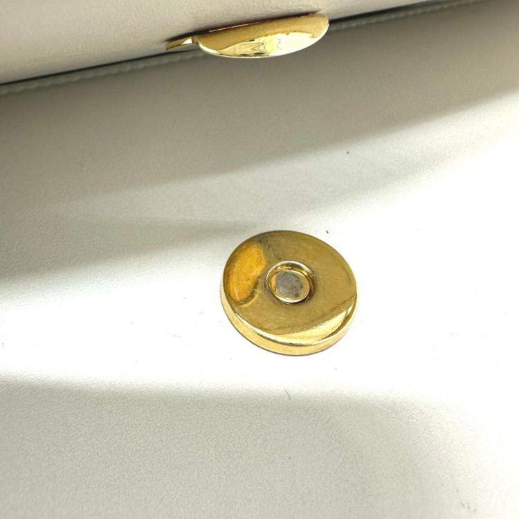 Pre Owned Gucci Off White Chain Shoulder Bag