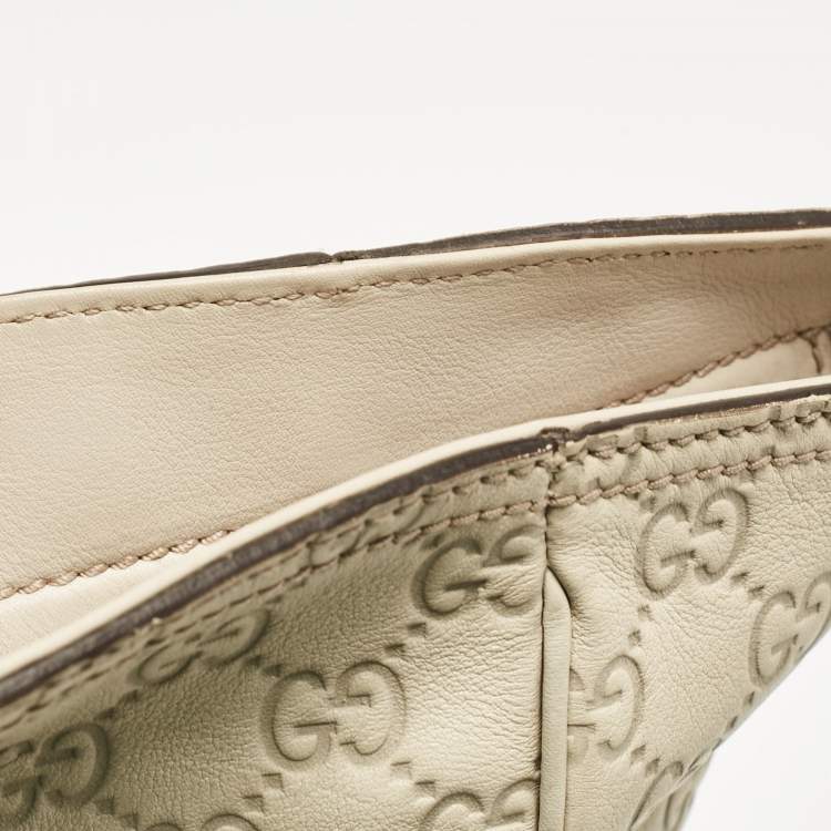 Pre Owned Gucci Off White Microguccissima Leather Bree Tote