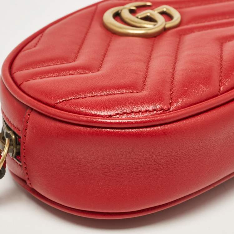 Pre Owned Gucci Red Matelassé Leather Mini GG Marmont Belt Bag