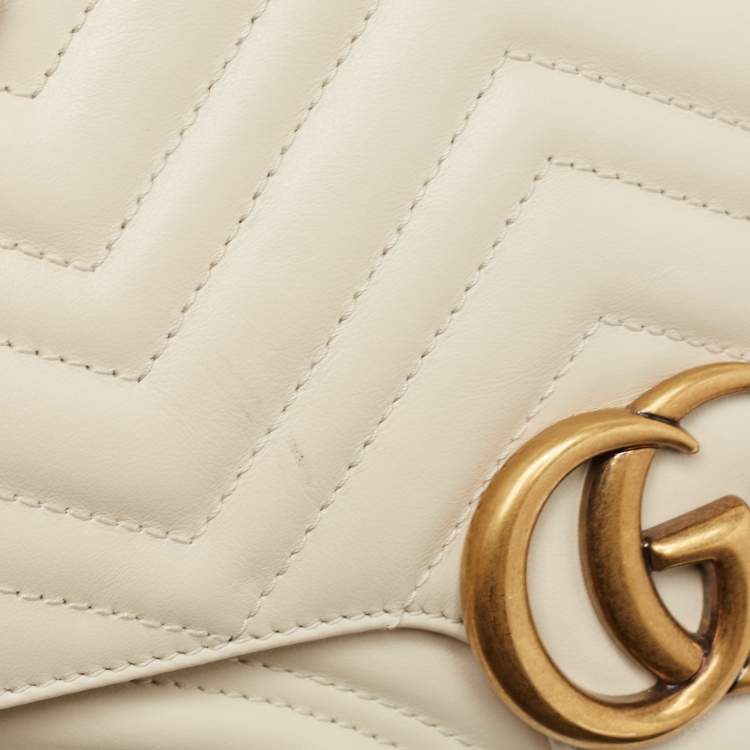 Pre Owned Gucci Off White Matelasse Leather Small Sylvie Top Handle Bag