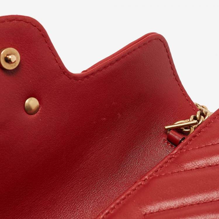 Pre Owned Gucci Red Matelassé Leather Super Mini GG Marmont Bag