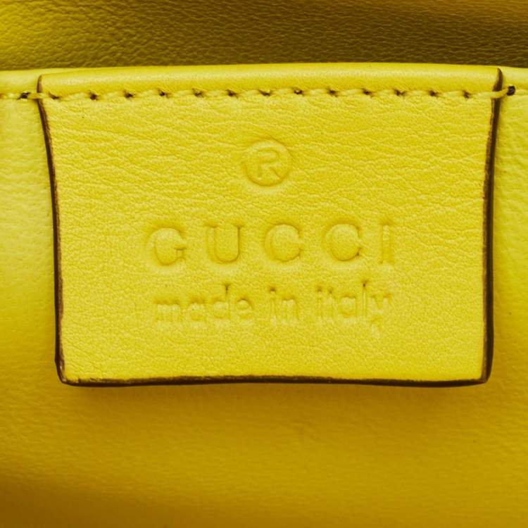 مملوكة مسبقًا Gucci Yellow Satin GG Crystals Broadway Clutch