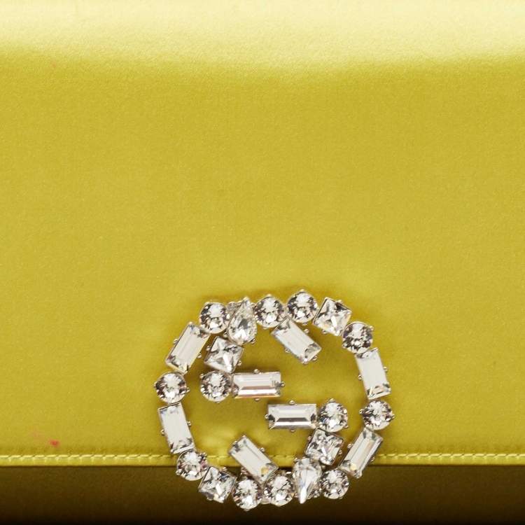مملوكة مسبقًا Gucci Yellow Satin GG Crystals Broadway Clutch
