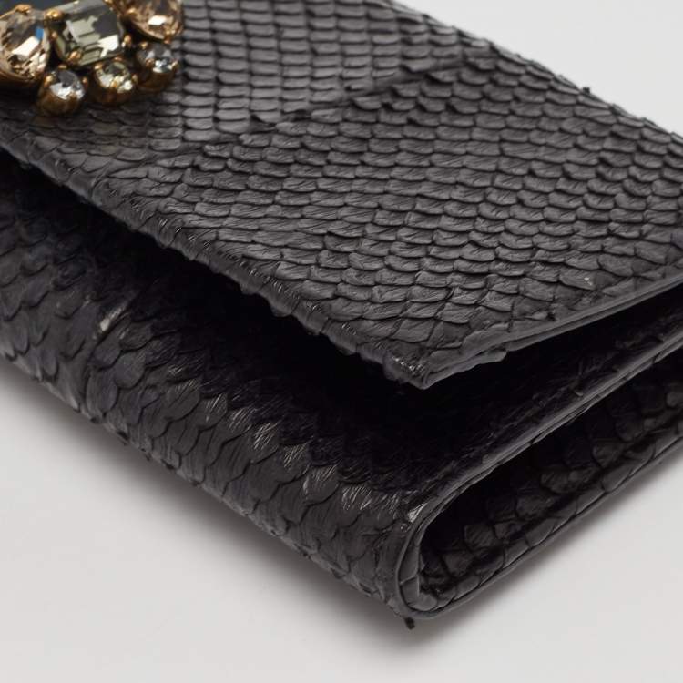 Pre Owned Gucci Black Snakeskin Crystals Embellished Flap Clutch