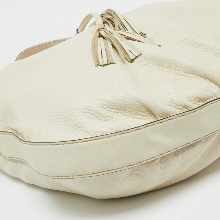 مملوكة مسبقًا Gucci Cream Leather Interlocking Icon Tassel Hobo