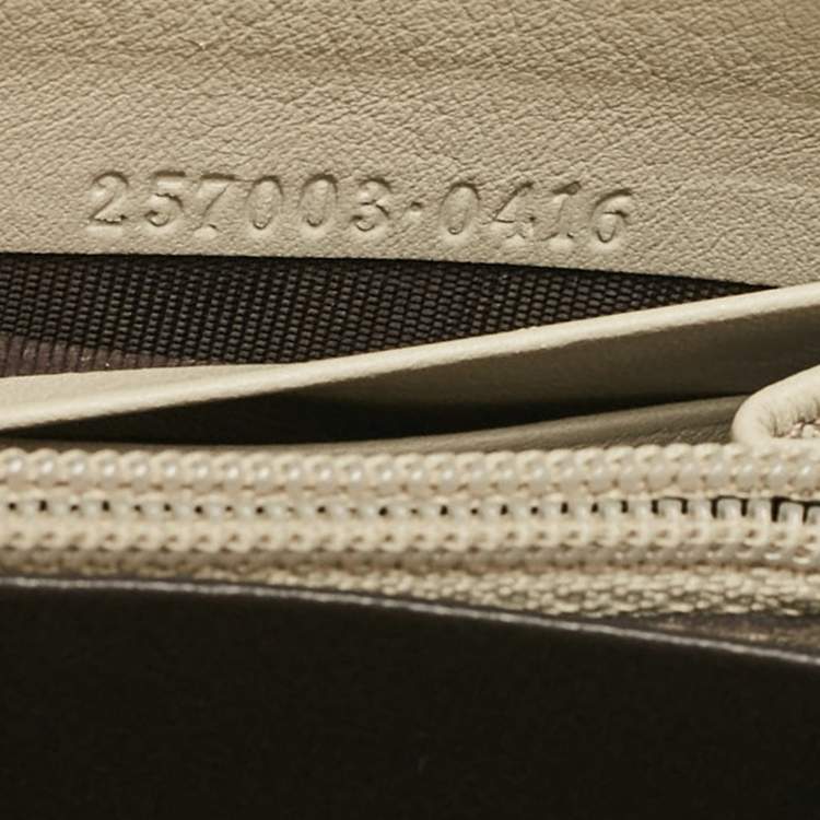 Pre Owned Gucci Off White/Beige GG Canvas Mayfair Zip Around Wallet