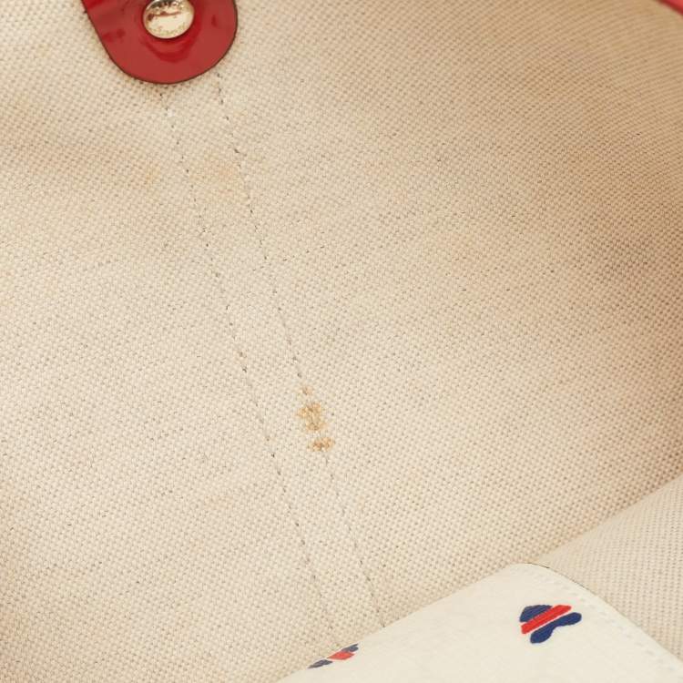 مملوكة مسبقًا Gucci Red/White GG Supreme Canvas and Patent Leather Medium Heart Joy Tote