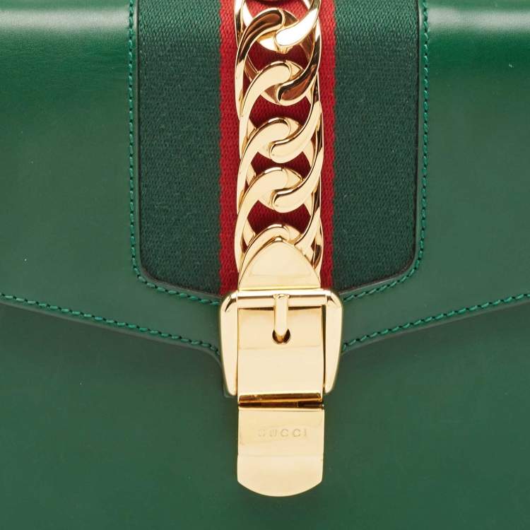 Pre Owned Gucci Green Leather Small Web Chain Sylvie Shoulder Bag