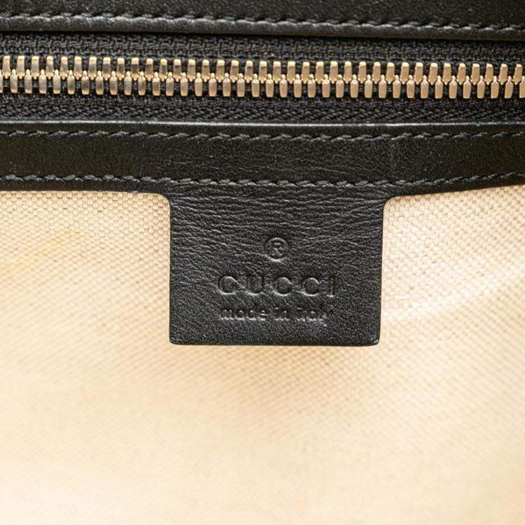 Pre Owned Gucci Black Leather Gg Embossed Shoulder Bag