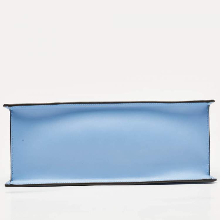 Pre Owned Gucci Blue Leather Floral Embroidered Medium Sylvie Top Handle Bag
