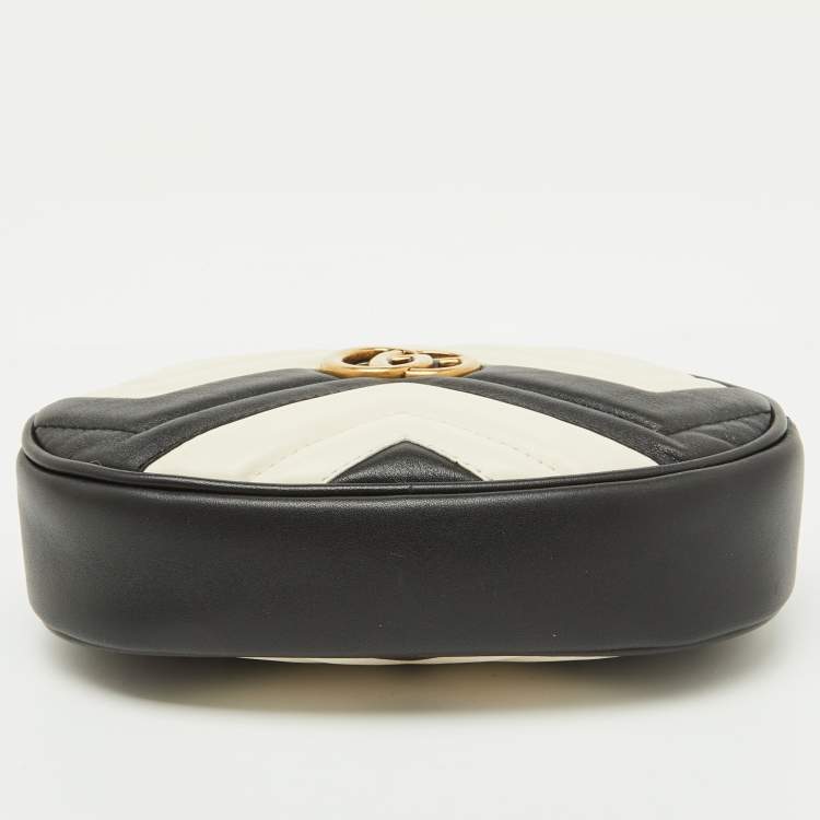 Pre Owned Gucci Black/White Matelassé Leather GG Marmont Belt Bag