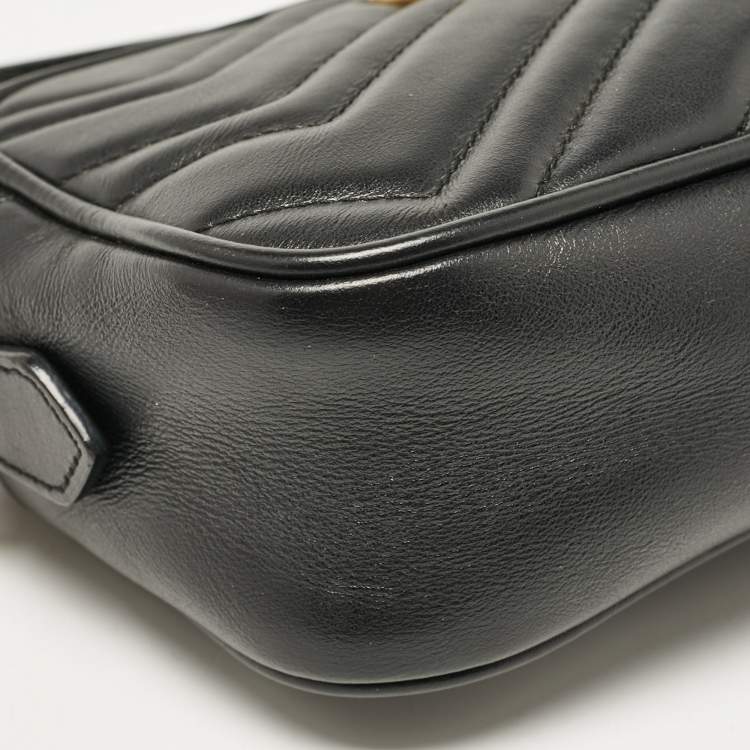 Pre Owned Gucci Black Matelasse Leather Mini GG Marmont Shoulder Bag