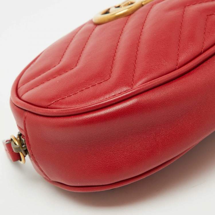 Pre Owned Gucci Red Matelassé Leather GG Marmont Belt Bag