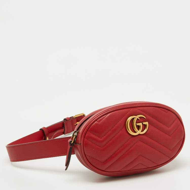 Pre Owned Gucci Red Matelassé Leather GG Marmont Belt Bag