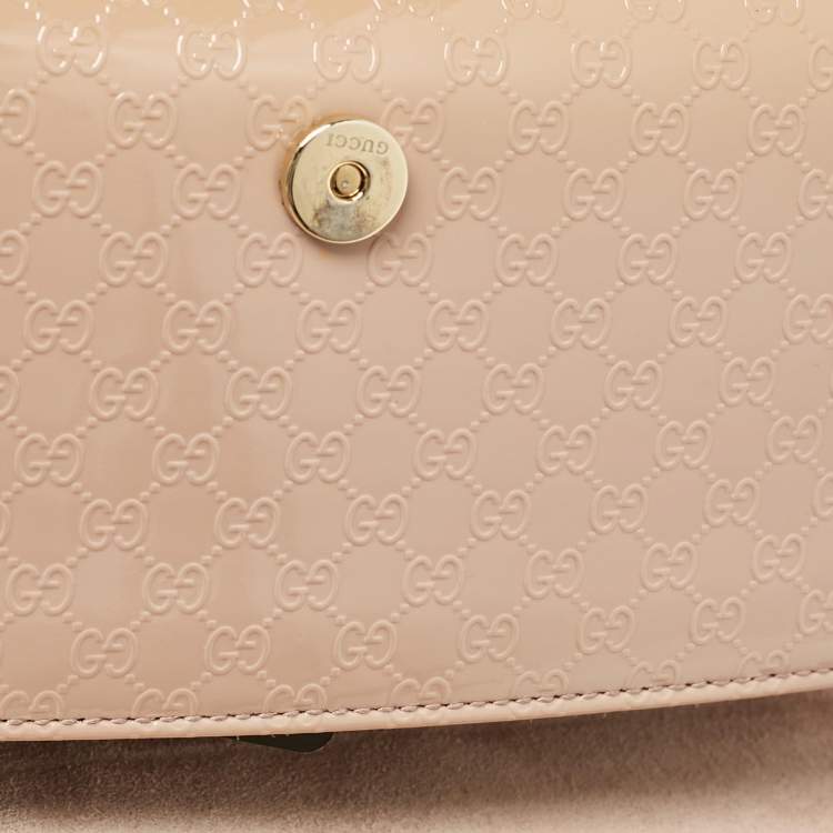 Pre Owned Gucci Beige Microguccissima Patent Leather Broadway Clutch