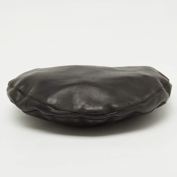 مملوكة مسبقًا Gucci Black Leather Hobo