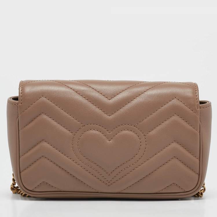 مملوكة مسبقًا Gucci Beige Matelassé Leather Super Mini GG Marmont Shoulder Bag
