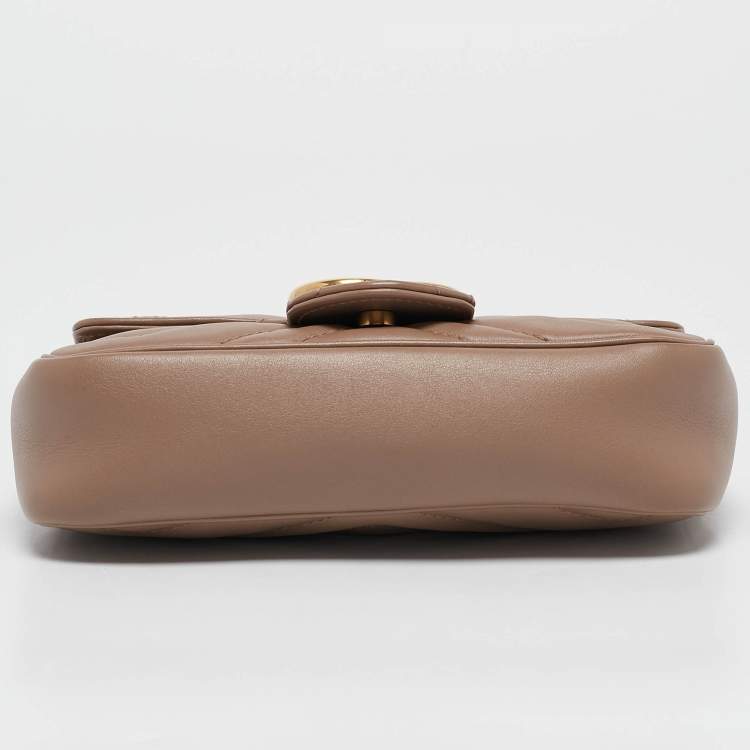 مملوكة مسبقًا Gucci Beige Matelassé Leather Super Mini GG Marmont Shoulder Bag