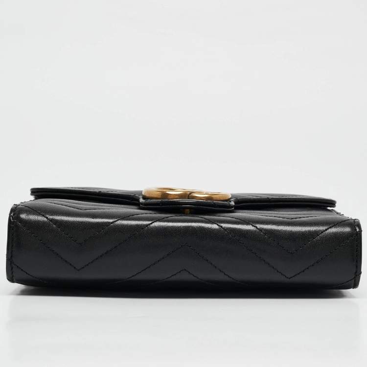 مملوكة مسبقًا Gucci Black Matelassé Leather GG Marmont Wallet On Chain