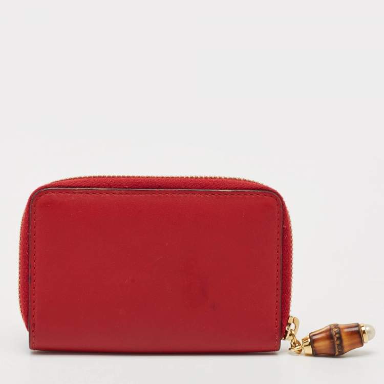 مملوكة مسبقًا Gucci Red Leather Bamboo Zip Around Wallet