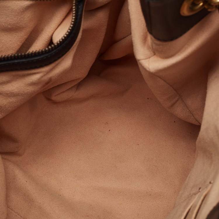 مملوكة مسبقًا Gucci Black Matelassé Leather Medium GG Marmont Tote
