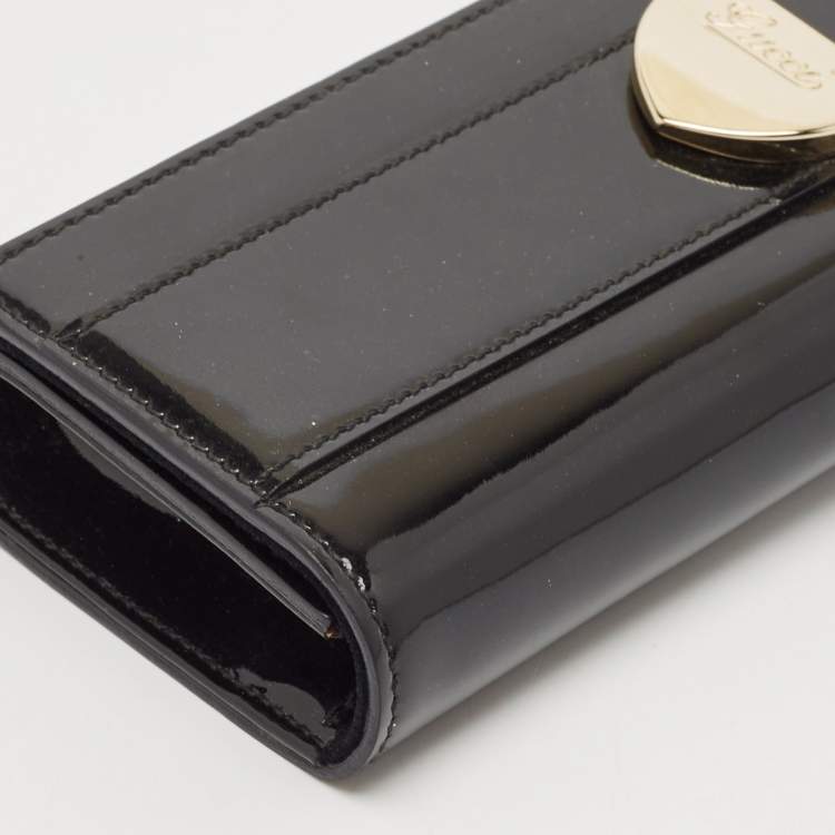 Pre Owned Gucci Black Patent Leather Romy Buckle Clutch