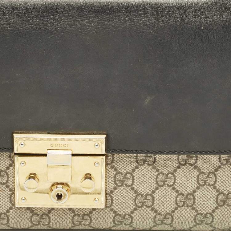 مملوكة مسبقًا Gucci Black/Beige GG Supreme Canvas and Leather Medium Padlock Shoulder Bag