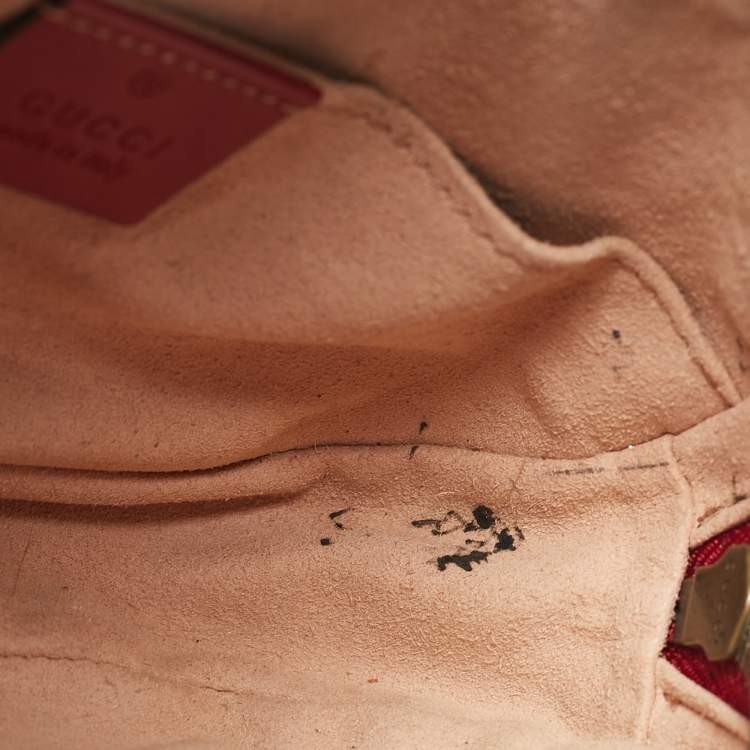 Pre Owned Gucci Red Matelasse Leather GG Marmont Belt Bag
