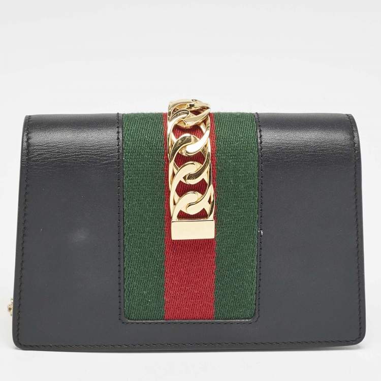 Pre Owned Gucci Black Leather Super Mini Sylvie Chain Shoulder Bag
