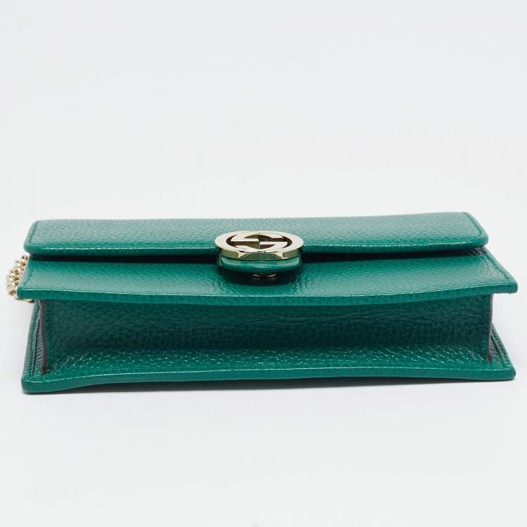 Pre Owned Gucci Green Leather Interlocking G Wallet on Chain