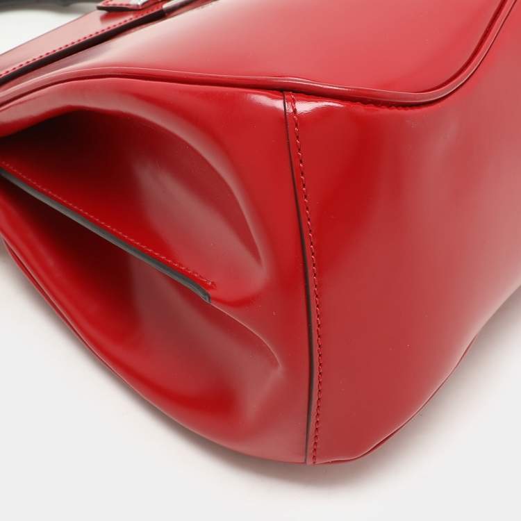 Pre Owned Gucci Red Patent Leather Lady Lock Bamboo Top Handle Bag