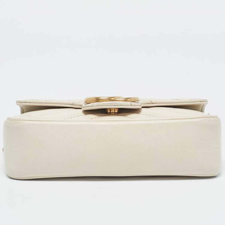 Pre Owned Gucci Off White Matelassé Leather Super Mini GG Marmont Shoulder Bag