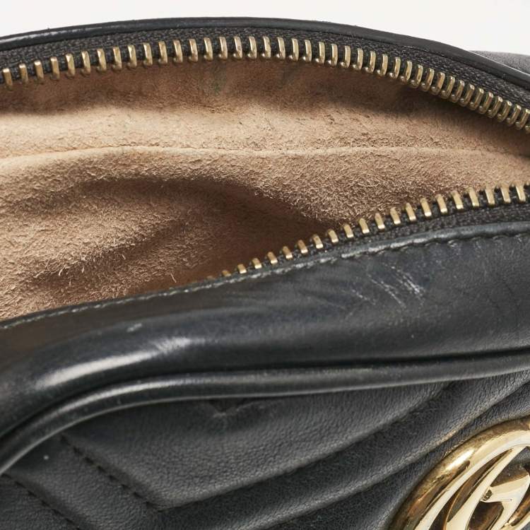 Pre Owned Gucci Black Matelassé Leather Mini GG Marmont Camera Bag