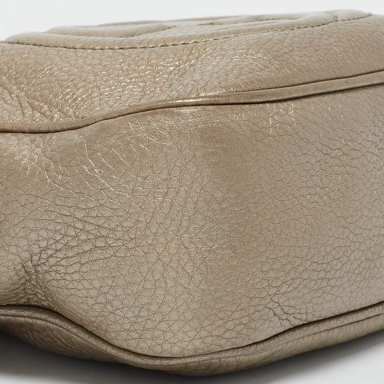 Pre Owned Gucci Metallic Beige Leather Small Soho Disco Crossbody Bag
